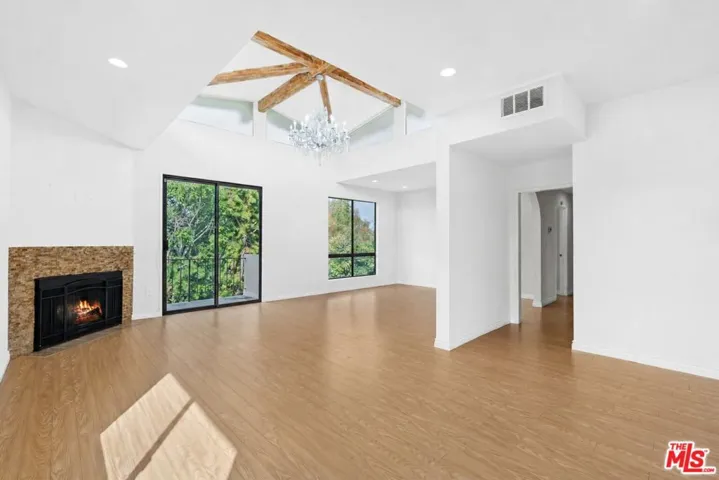 2175 S Beverly Glen Boulevard 406, Los Angeles, California 90025