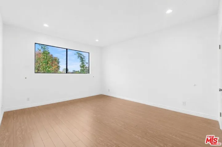 2175 S Beverly Glen Boulevard 406, Los Angeles, California 90025