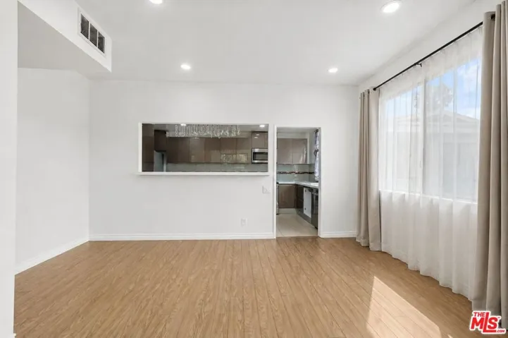2175 S Beverly Glen Boulevard 406, Los Angeles, California 90025