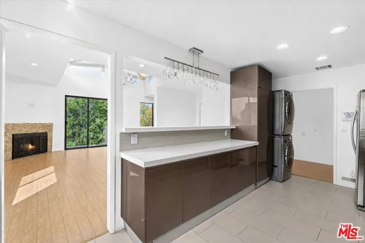 2175 S Beverly Glen Boulevard 406, Los Angeles, California 90025