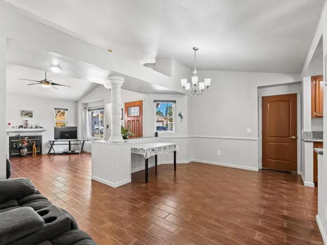 1484 Corte La Mantua, Escondido, California 92026