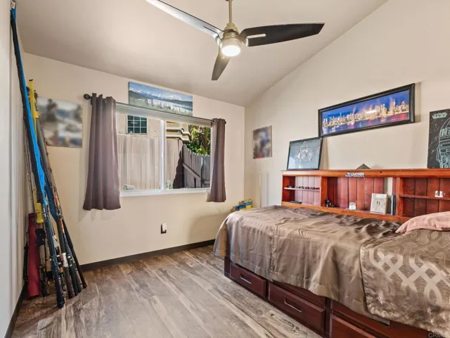1484 Corte La Mantua, Escondido, California 92026