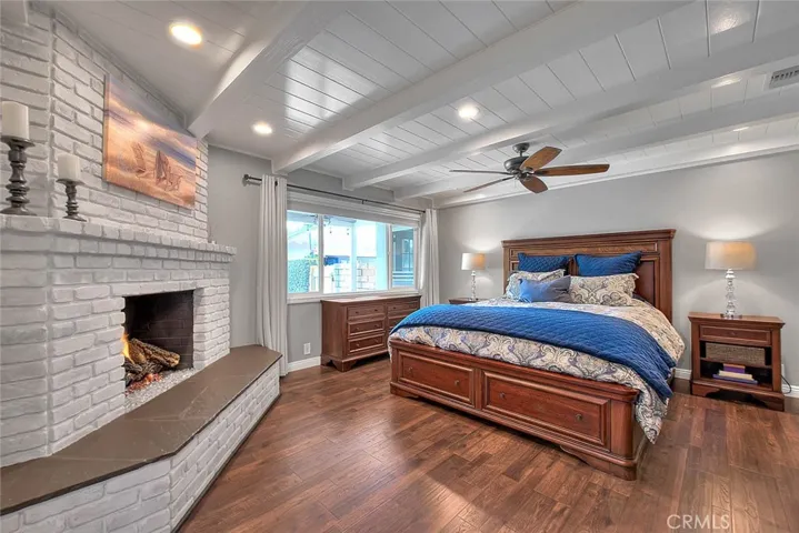 156 S Country Club Rd, Glendora, California 91741