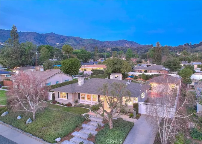 156 S Country Club Rd, Glendora, California 91741