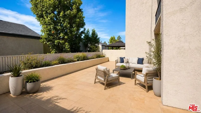 1401 Valley View Road 115, Glendale, California 91202