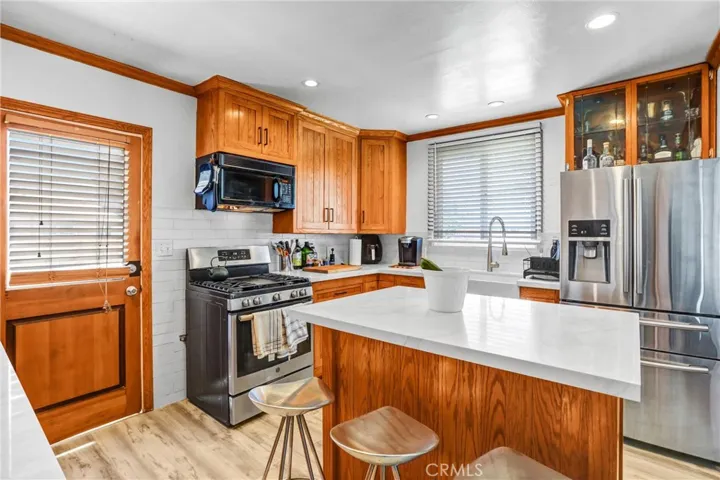 Kitchen with island
