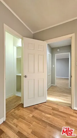 1022 S Norton Avenue B, Los Angeles, California 90019