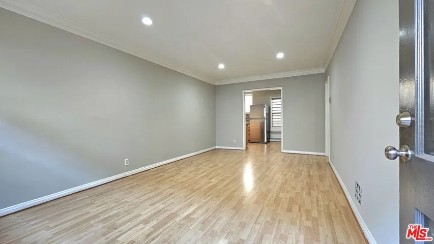 1022 S Norton Avenue B, Los Angeles, California 90019