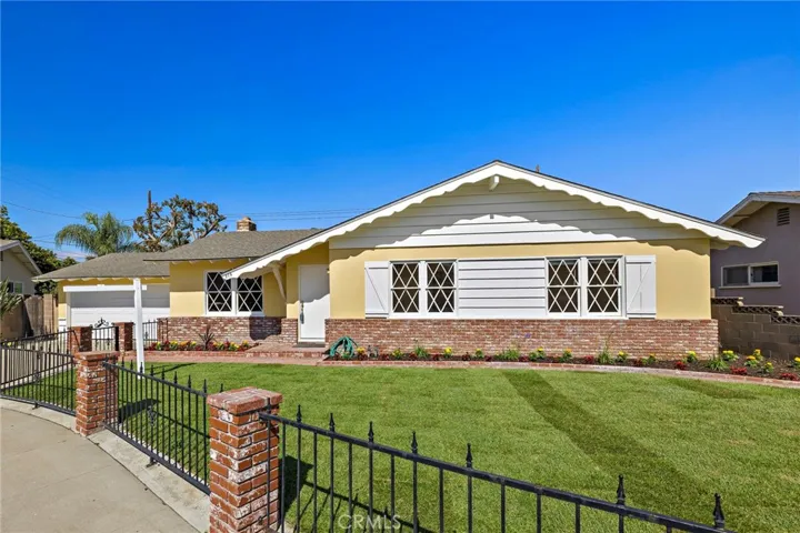 278 N Citrus, Orange, California 92868