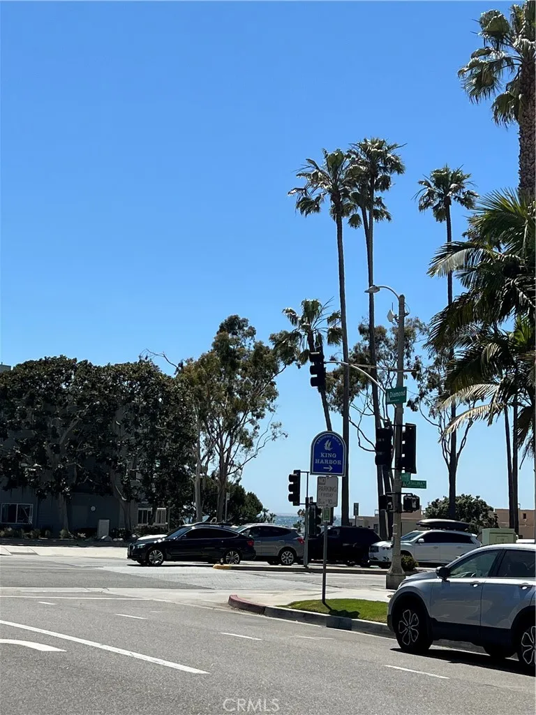 301 Diamond B, Redondo Beach, California 90277 — photo 5