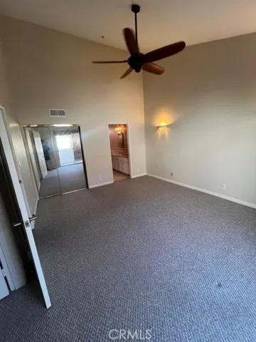 Principal bedroom with ensuite