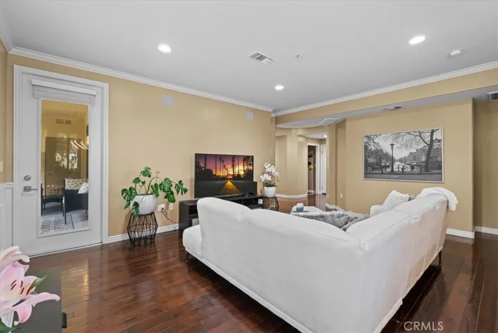 Living room facing entry