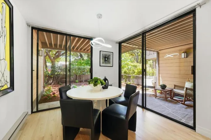 1963 Rock Street 27, Mountain View, California 94043