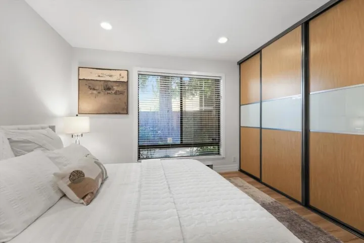 1963 Rock Street 27, Mountain View, California 94043