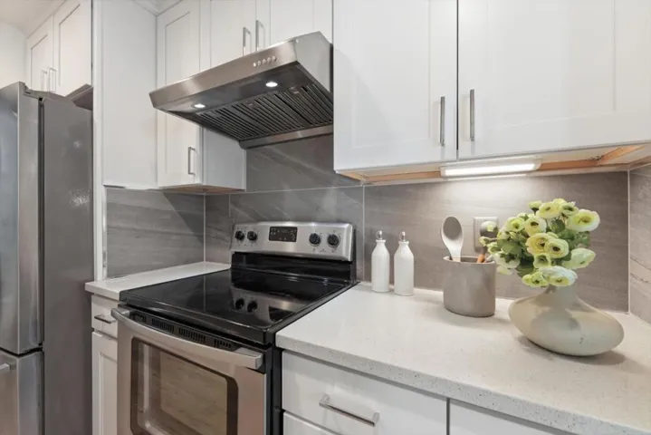 1963 Rock Street 27, Mountain View, California 94043
