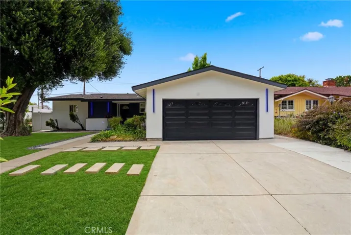 23800 Tiara, Woodland Hills, California 91367