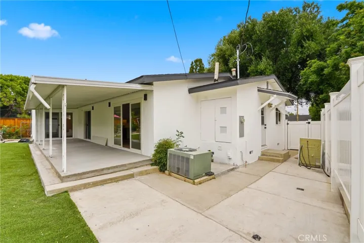 23800 Tiara, Woodland Hills, California 91367