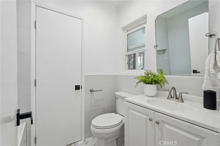 23800 Tiara, Woodland Hills, California 91367