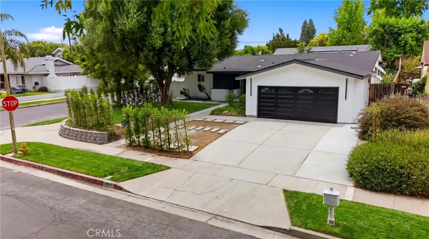 23800 Tiara, Woodland Hills, California 91367
