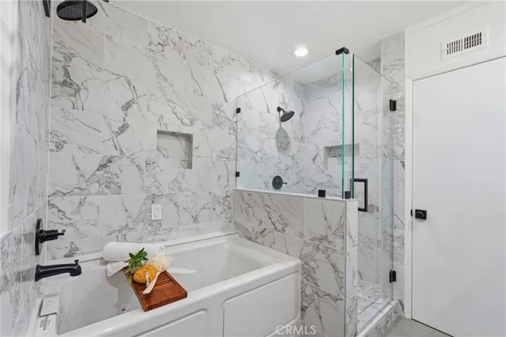 23800 Tiara, Woodland Hills, California 91367