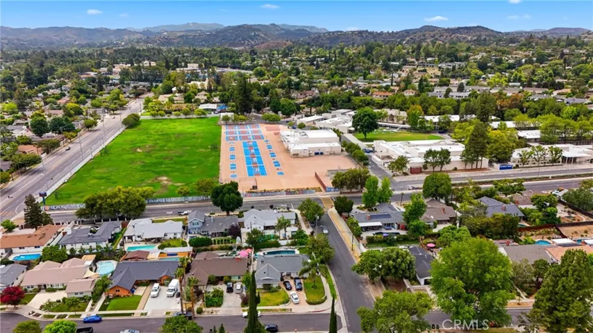 23800 Tiara, Woodland Hills, California 91367