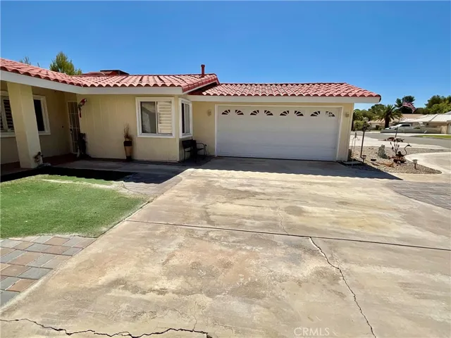 14913 Blue Grass, Helendale, California 92342
