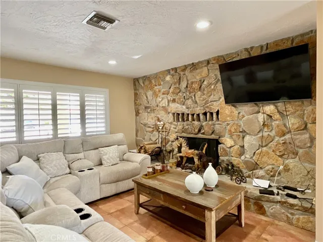 14913 Blue Grass, Helendale, California 92342