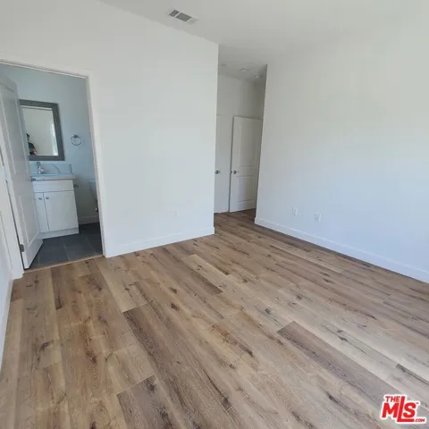 13824 Bessemer Street, Van Nuys, California 91401