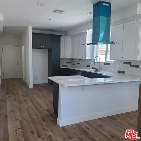 13824 Bessemer Street, Van Nuys, California 91401