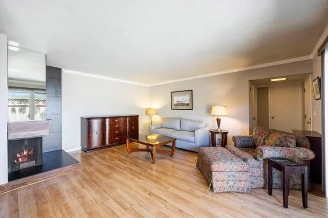 500 W Middlefield Road 98, Mountain View, California 94043