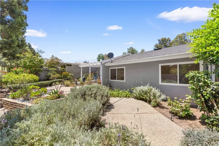 18846 Saginaw, Irvine, California 92603