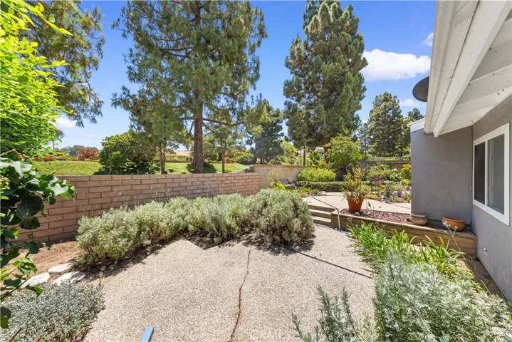 18846 Saginaw, Irvine, California 92603