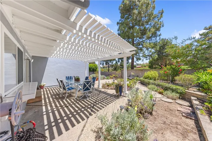 18846 Saginaw, Irvine, California 92603