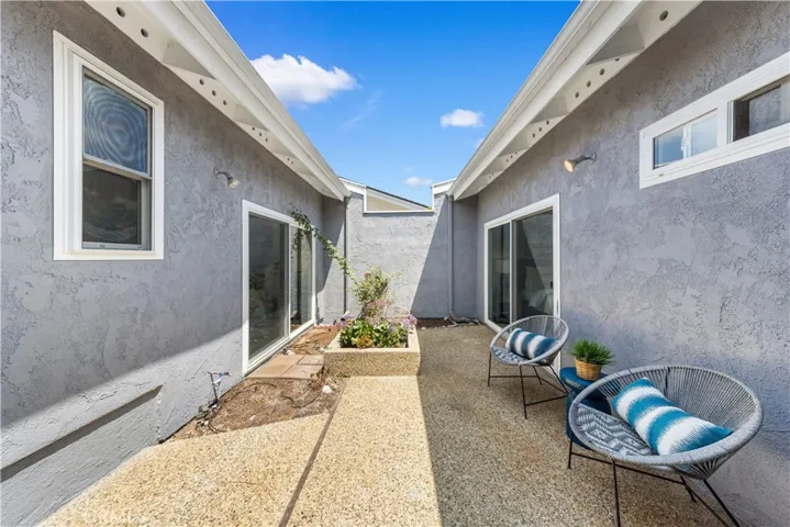 18846 Saginaw, Irvine, California 92603