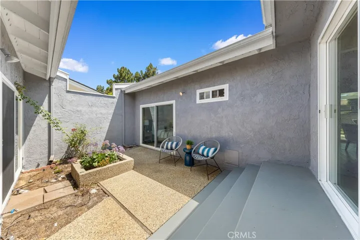 18846 Saginaw, Irvine, California 92603