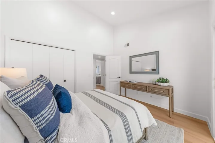18846 Saginaw, Irvine, California 92603