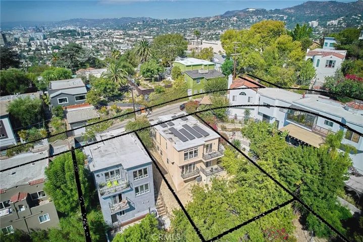 3822 Clayton Avenue, Los Angeles, California 90027