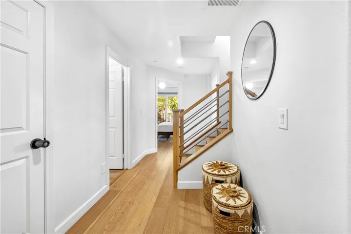 3822 Clayton Avenue, Los Angeles, California 90027
