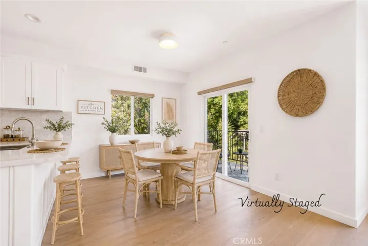 3822 Clayton Avenue, Los Angeles, California 90027