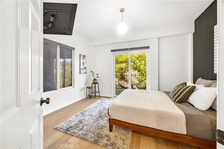 3822 Clayton Avenue, Los Angeles, California 90027