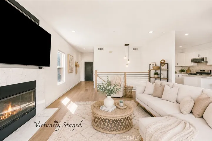 3822 Clayton Avenue, Los Angeles, California 90027