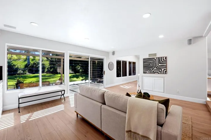 1265 Santa Luisa Drive, Solana Beach, California 92075