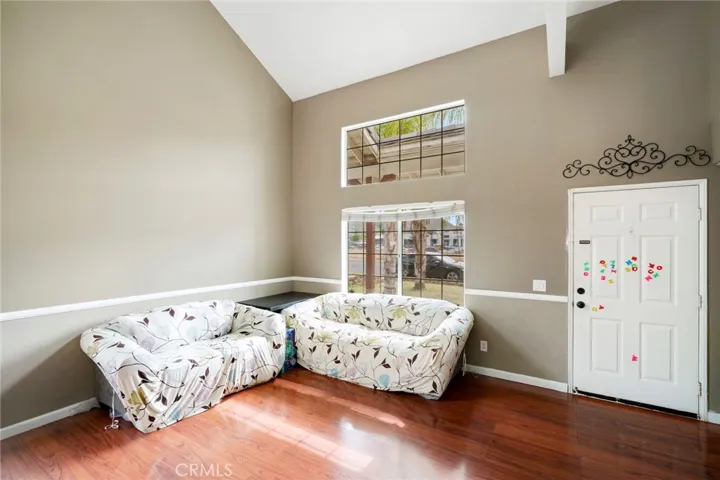 321 Avenue 12, Lake Elsinore, California 92530