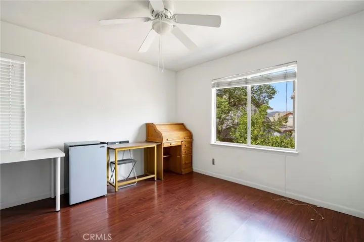 321 Avenue 12, Lake Elsinore, California 92530