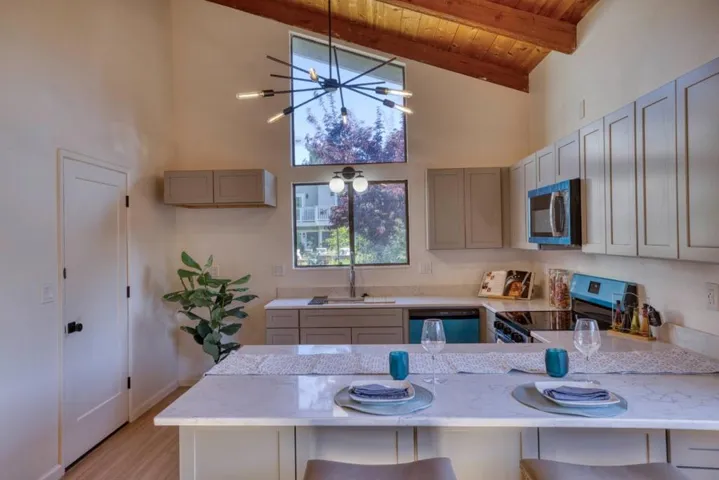 120 Grant Street, Santa Cruz, California 95060