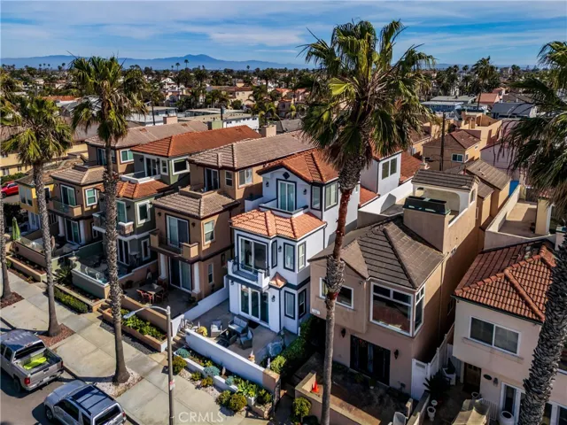 116 11th, Huntington Beach, California 92648