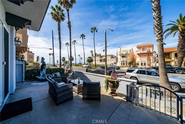 116 11th, Huntington Beach, California 92648