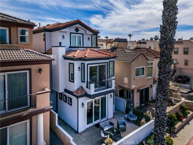116 11th, Huntington Beach, California 92648