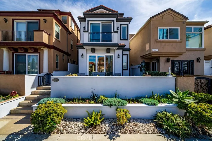 116 11th, Huntington Beach, California 92648