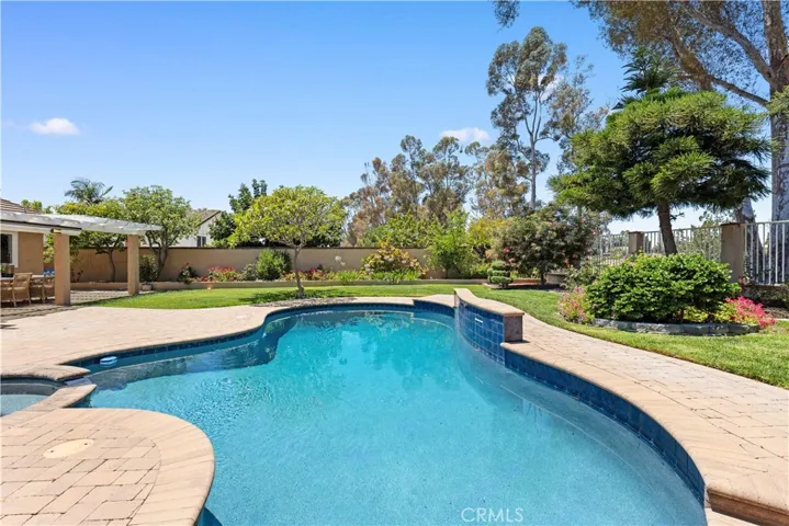 5195 Vista Montana, Yorba Linda, California 92886
